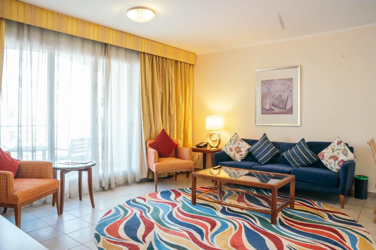 Millennium Lakeview Residence Formerly Copthorne Lakeview Executive Apartments Dubai Exterior foto