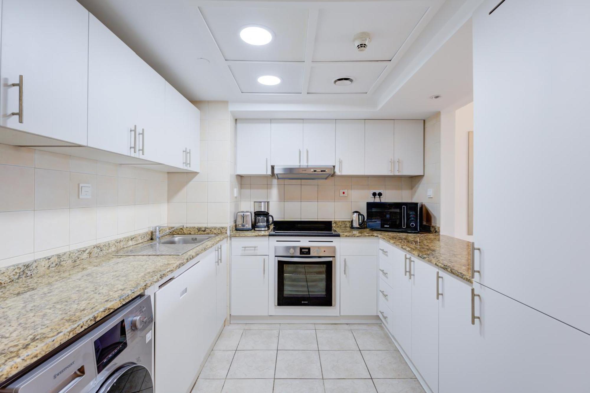 Millennium Lakeview Residence Formerly Copthorne Lakeview Executive Apartments Dubai Exterior foto